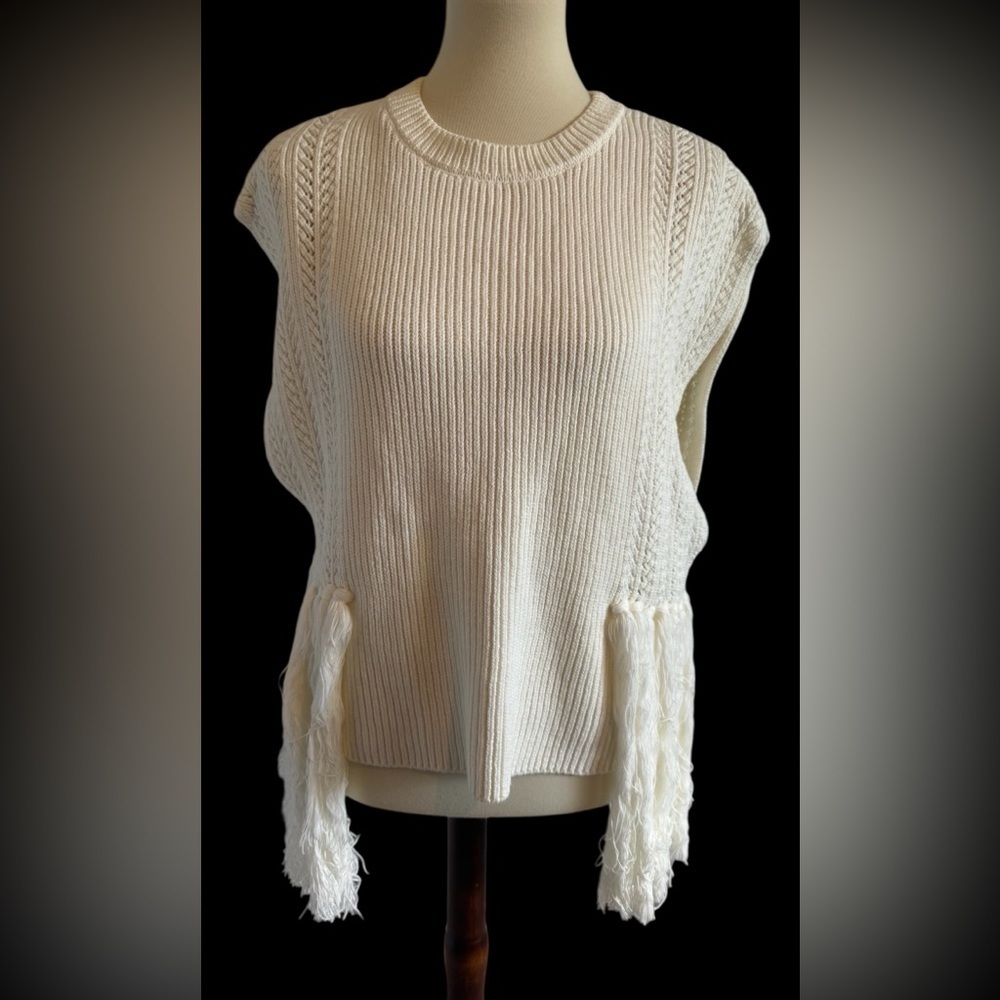 By Anthropologie Ivory Fringe-Trim Crewneck Sleeveless Sweater Size One Size L - Picture 2 of 8
